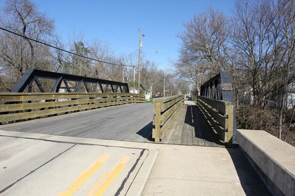 Third Street Overpass (Delevan)